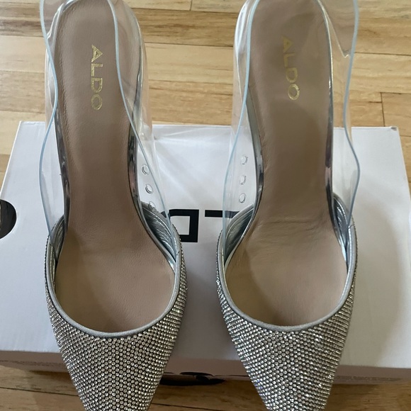 Aldo x Cinderella heels, size 9 these are a 4 inch heel beautiful shoe - Picture 7 of 16